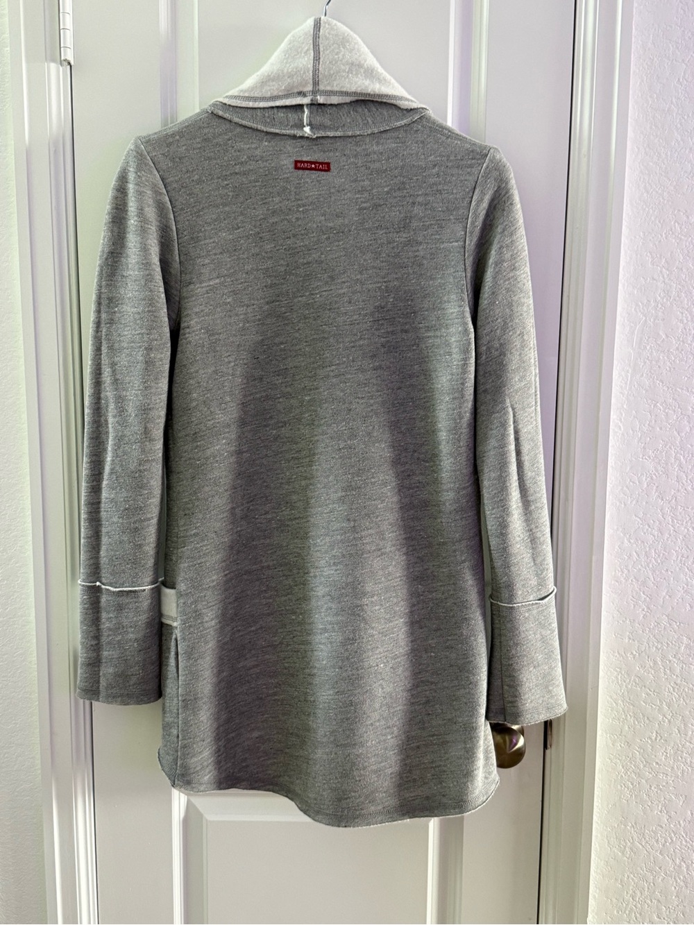 Hard Tail XS Gray Open Front Cardigan With Pockets & Contrast Trim - Picture 3 of 9